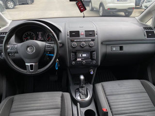 Volkswagen Touran foto 9