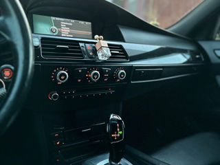 BMW 5 Series foto 10