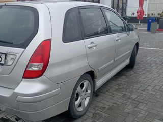 Suzuki Liana foto 4