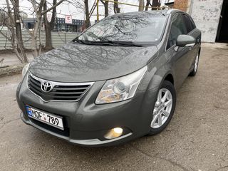 Toyota Avensis foto 5