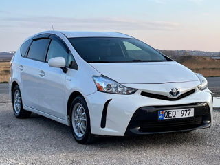 Toyota Prius v