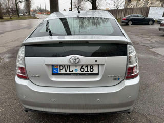 Toyota Prius foto 2