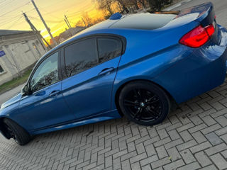 BMW 3 Series foto 7