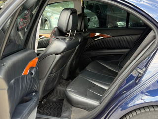 Mercedes E-Class foto 12