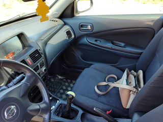 Nissan Almera foto 6