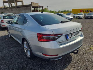 Skoda Superb foto 4