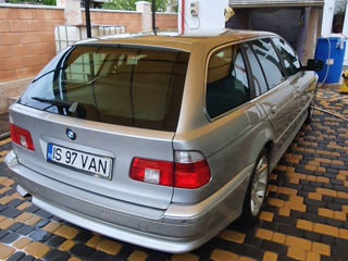 BMW 5 Series foto 3