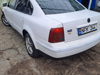 Volkswagen Passat foto 3