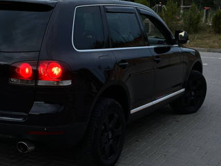 Volkswagen Touareg foto 5