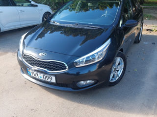 KIA Ceed Sw foto 1