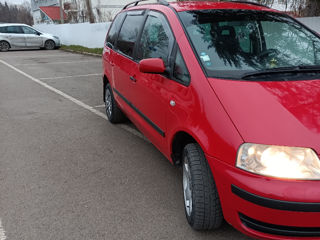 Volkswagen Sharan foto 3