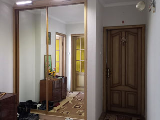 3-х комнатная квартира, 70 м², Центр, Дрокия