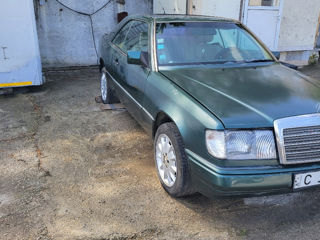 Mercedes Series (W124) фото 4