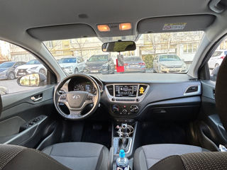 Hyundai Accent foto 4