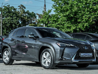 Lexus UX foto 2