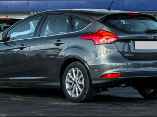 Ford Focus foto 2