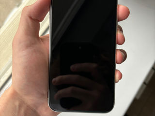 продам iPhone XR на 64GB