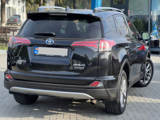 Toyota Rav 4 foto 3