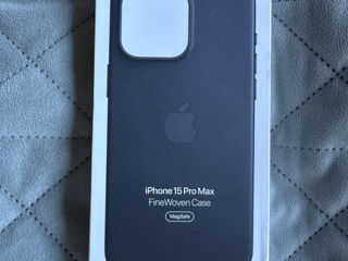 iPhone 15 pro max FineWoven case Black foto 2