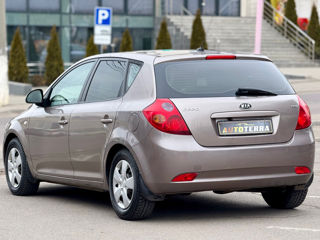 KIA Ceed foto 4