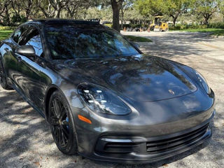 Porsche Panamera foto 1