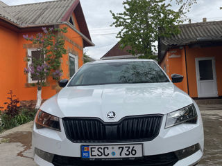 Skoda Superb foto 2