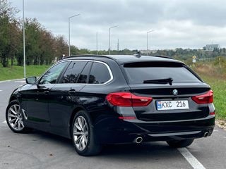 BMW 5 Series Touring foto 6