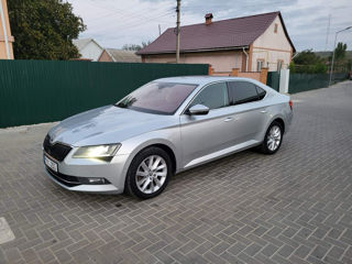 Skoda Superb foto 3