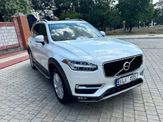 Volvo XC90 foto 1