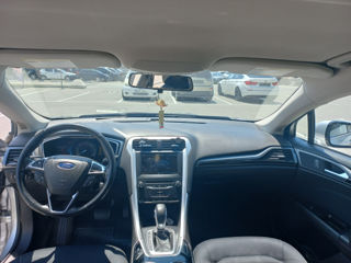 Ford Fusion foto 6