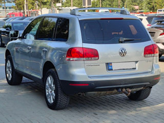 Volkswagen Touareg foto 5