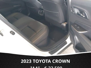 Toyota Crown foto 9