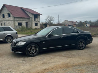 Mercedes S-Class