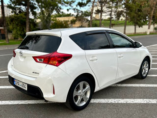 Toyota Auris foto 3