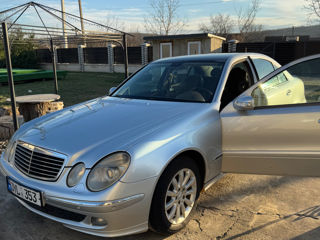 Mercedes E-Class foto 3