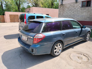 Subaru Legacy foto 3