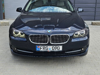 BMW 5 Series foto 8