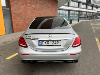 Mercedes E-Class foto 16