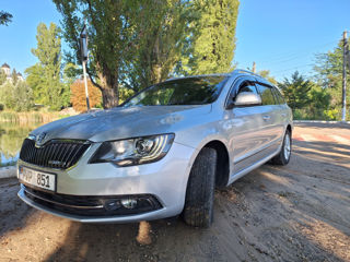 Skoda Superb foto 6