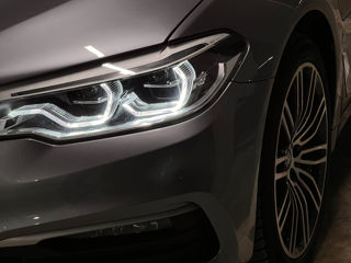 BMW 5 Series foto 4