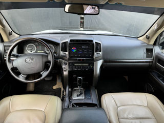 Toyota Land Cruiser foto 8