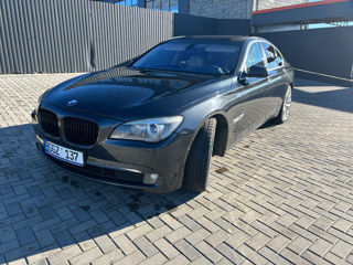 BMW 7 Series foto 3