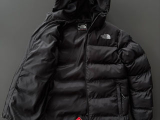 Scurtă de iarnă TheNorthFace foto 2