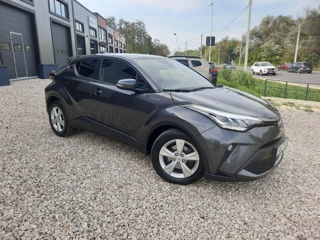 Toyota C-HR foto 2