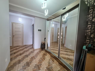 Apartament cu 2 camere, 68 m², Botanica, Chișinău foto 13