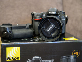 Nikon D7100 + Obiectiv Nikkor 18-105 VR + Battery Grip foto 3