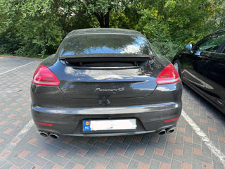 Porsche Panamera foto 2