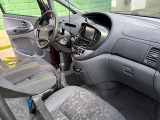 Toyota Previa foto 1
