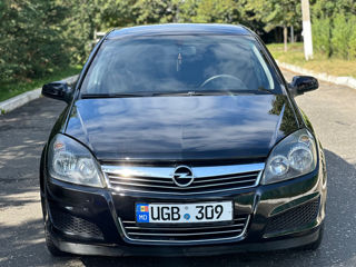 Opel Astra foto 2