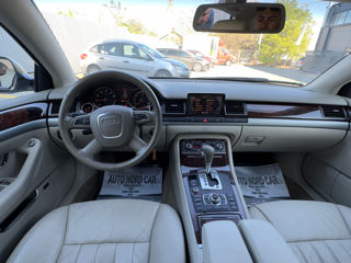 Audi A8 foto 8